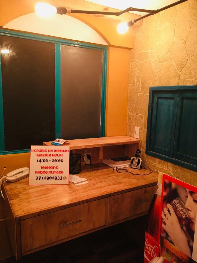 Hostal Makea Pachuca Exteriör bild